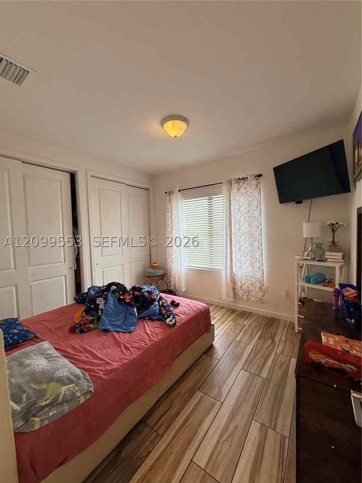 29904 Sw 157th Pl #0 - Photo 5 of 15