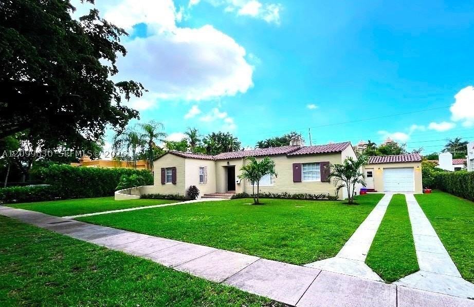 628 Alcazar Ave - Photo 4 of 34