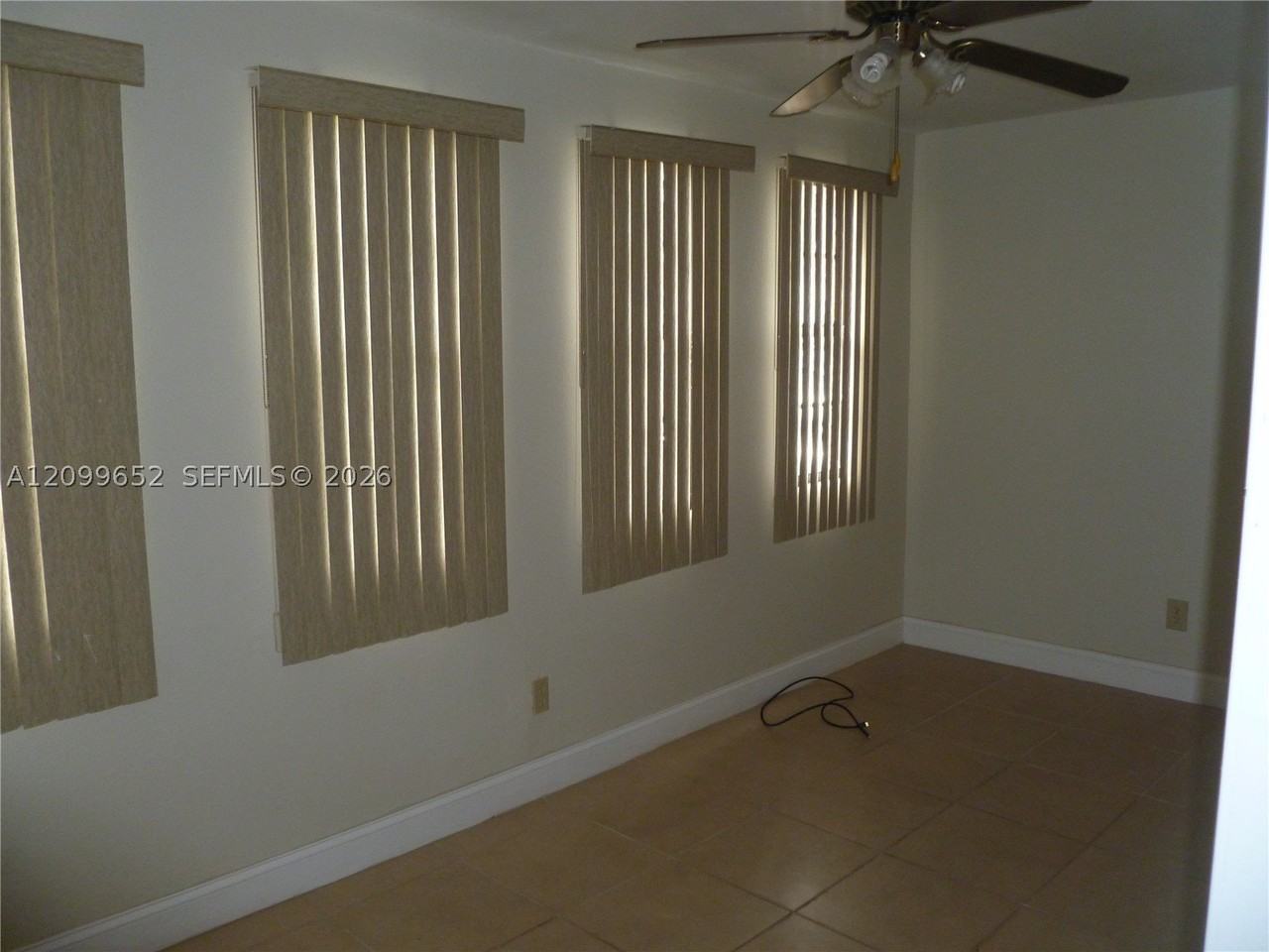 212 Nw 6th Ave - Photo 6 of 15