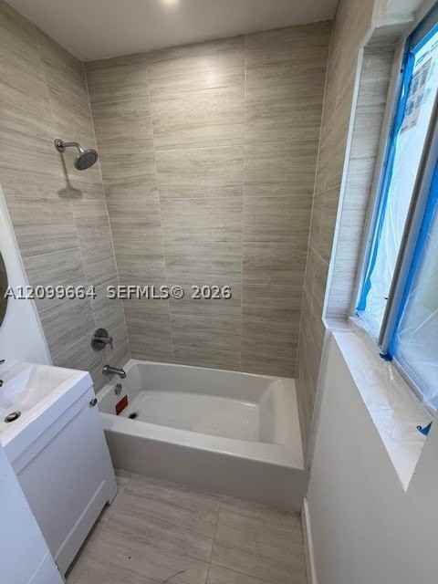 1123 N 17th Ct #1 - Photo 5 of 8