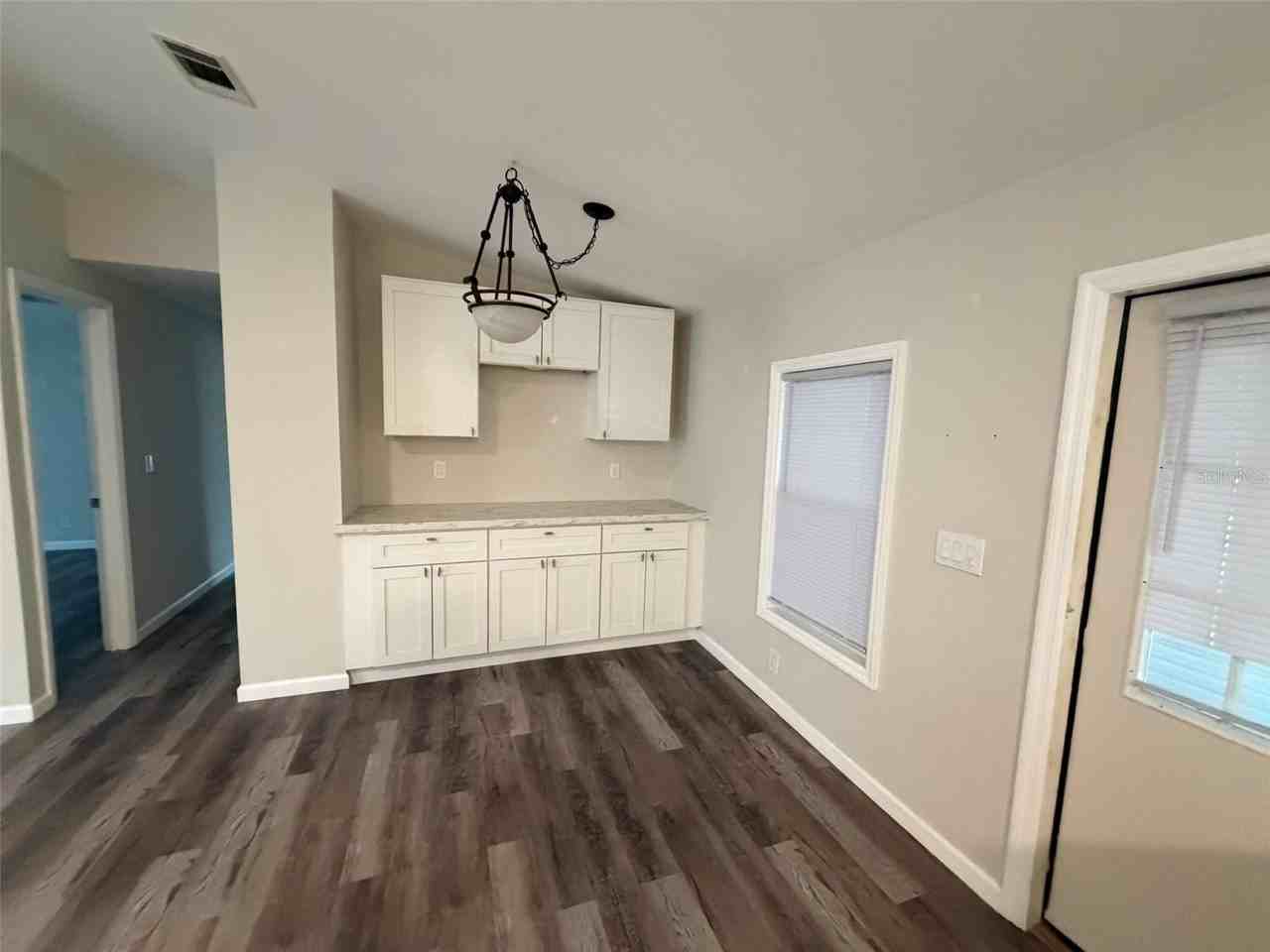 3683 Stockton Rd - Photo 3 of 19