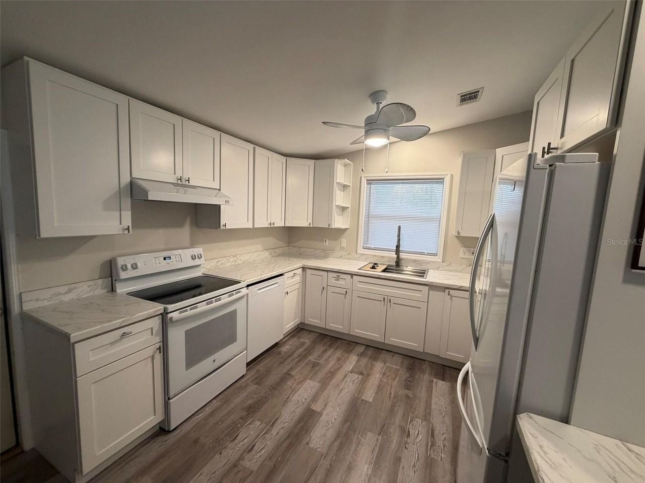 3683 Stockton Rd - Photo 5 of 19