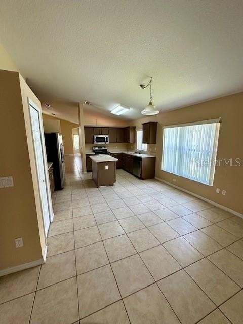 5118 Hook Hollow Cir - Photo 5 of 21