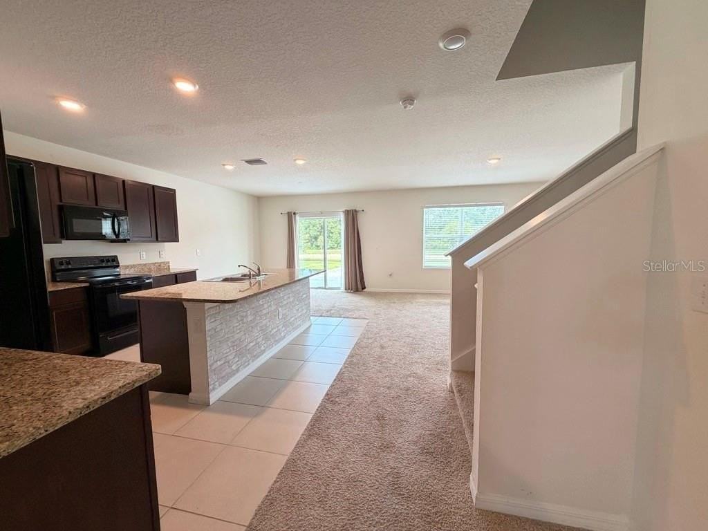 7060 Silverado Ranch Blvd - Photo 5 of 20