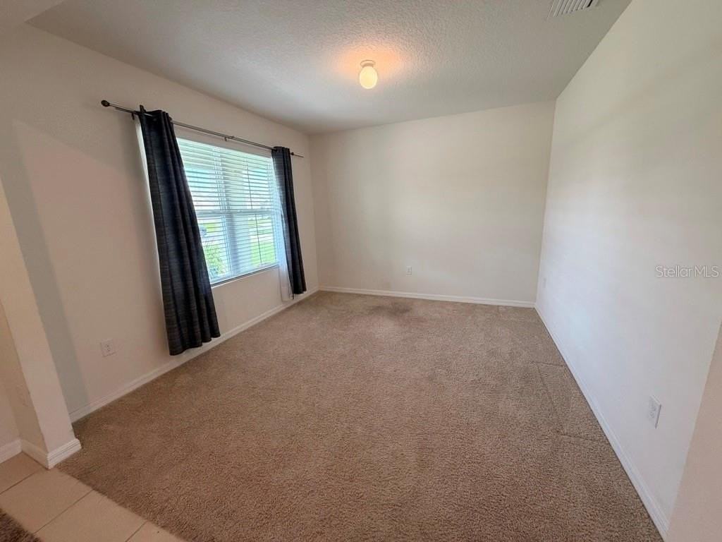 7060 Silverado Ranch Blvd - Photo 6 of 20