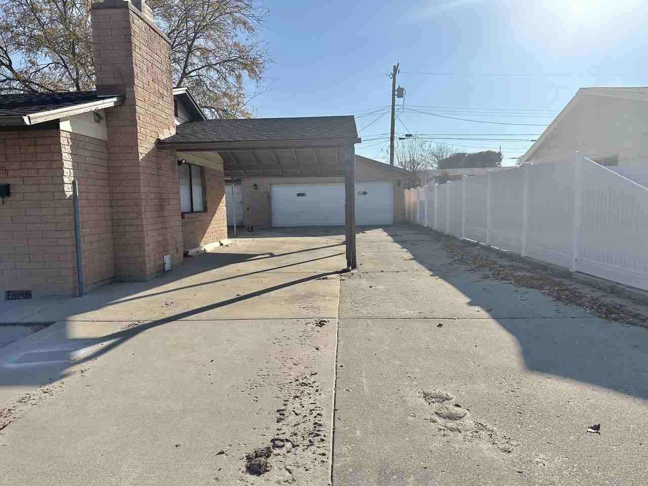 1869 W Bowling Ave #1 - Photo 3 of 20