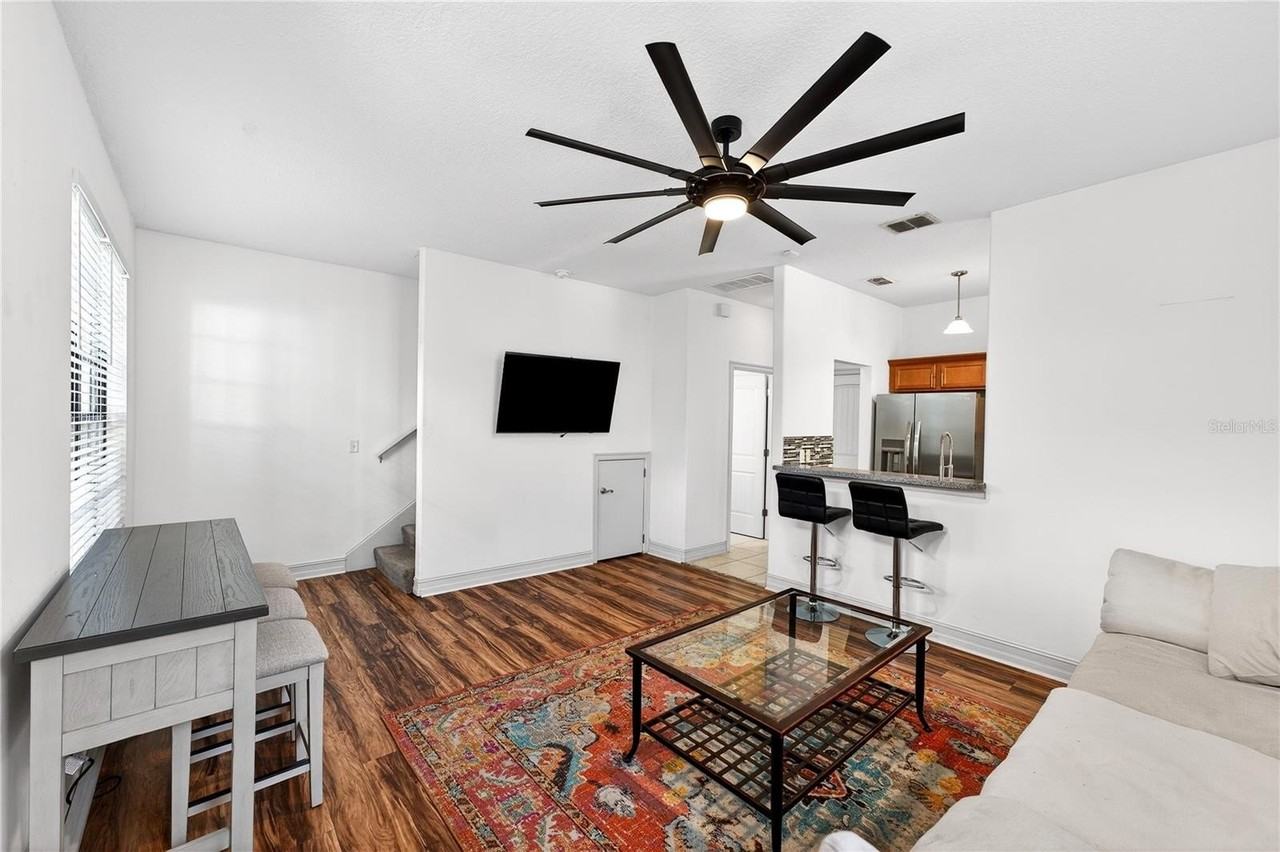 864 17th Ave N #1 - Photo 5 of 28
