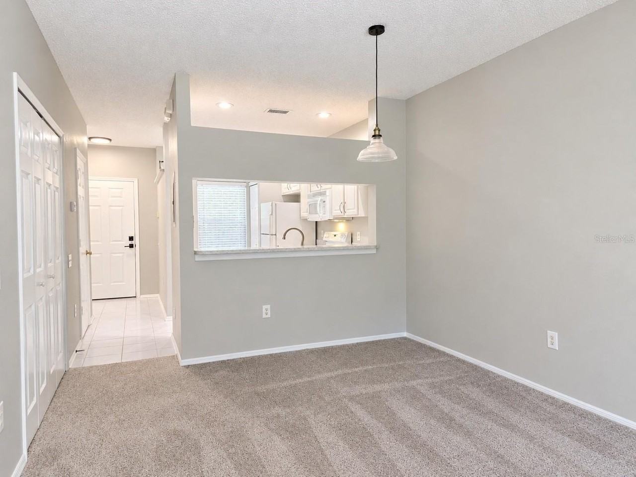 8664 Hunters Key Cir - Photo 4 of 25