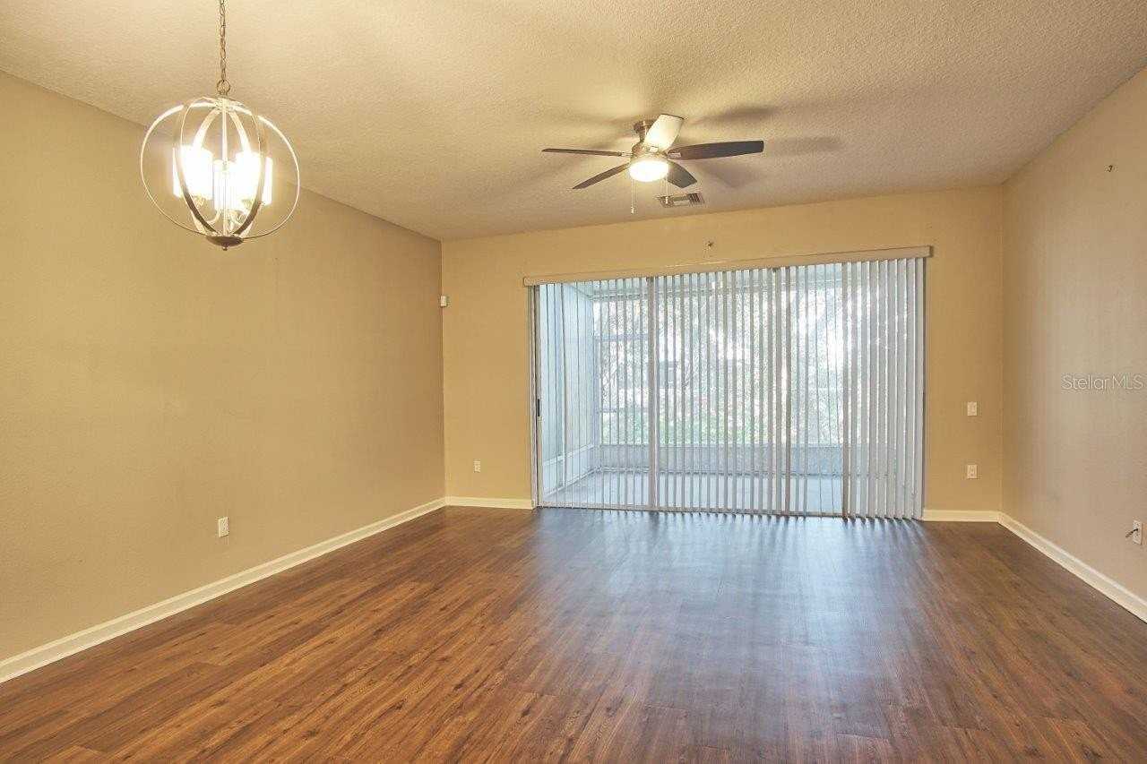 4920 Chatham Gate Dr - Photo 5 of 21