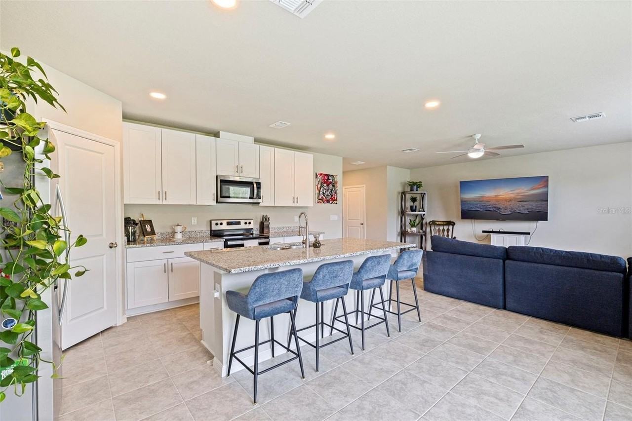 7117 Boggy Creek Pl - Photo 4 of 27