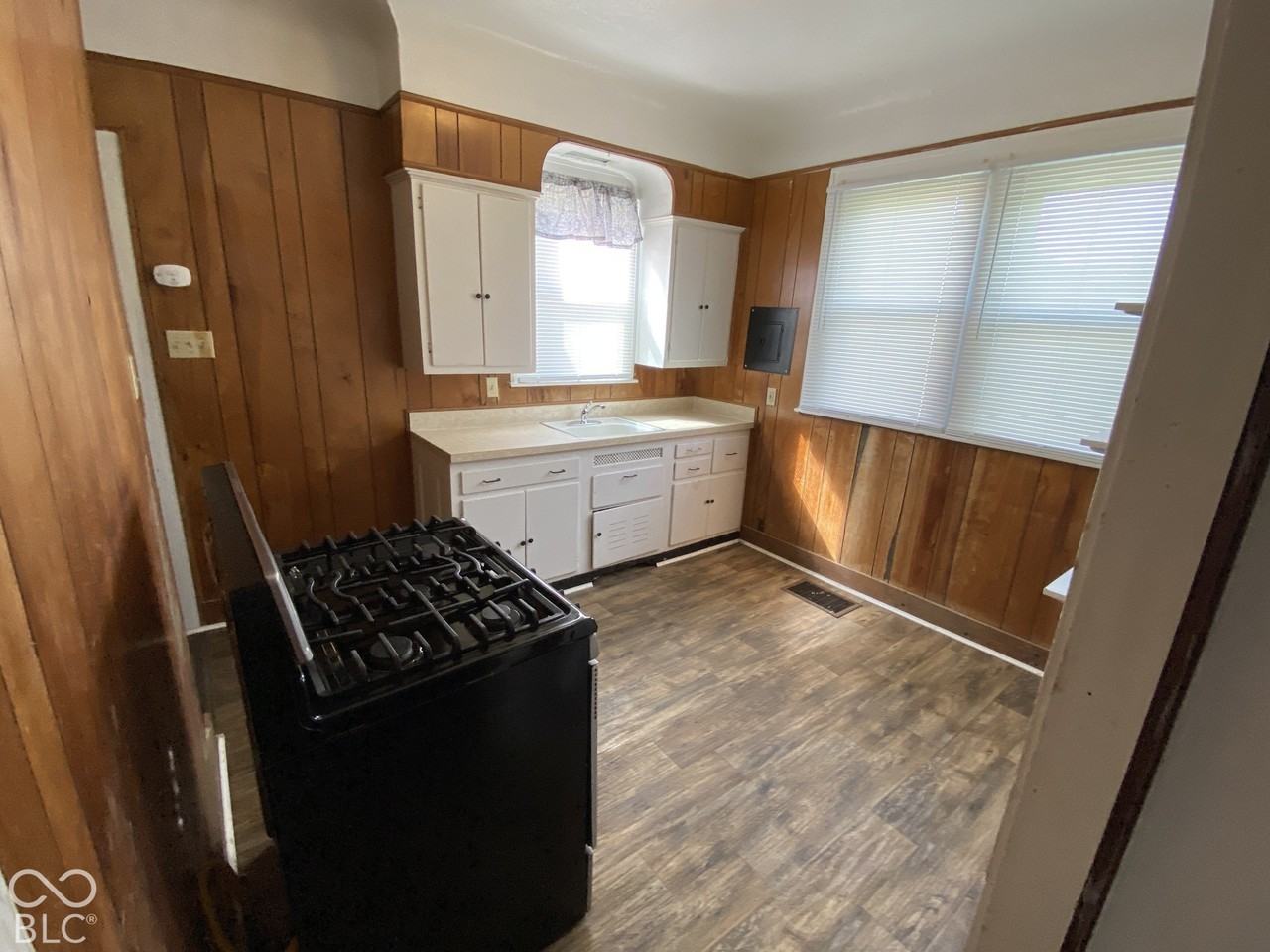 404 S 1st St #A - Photo 6 of 16