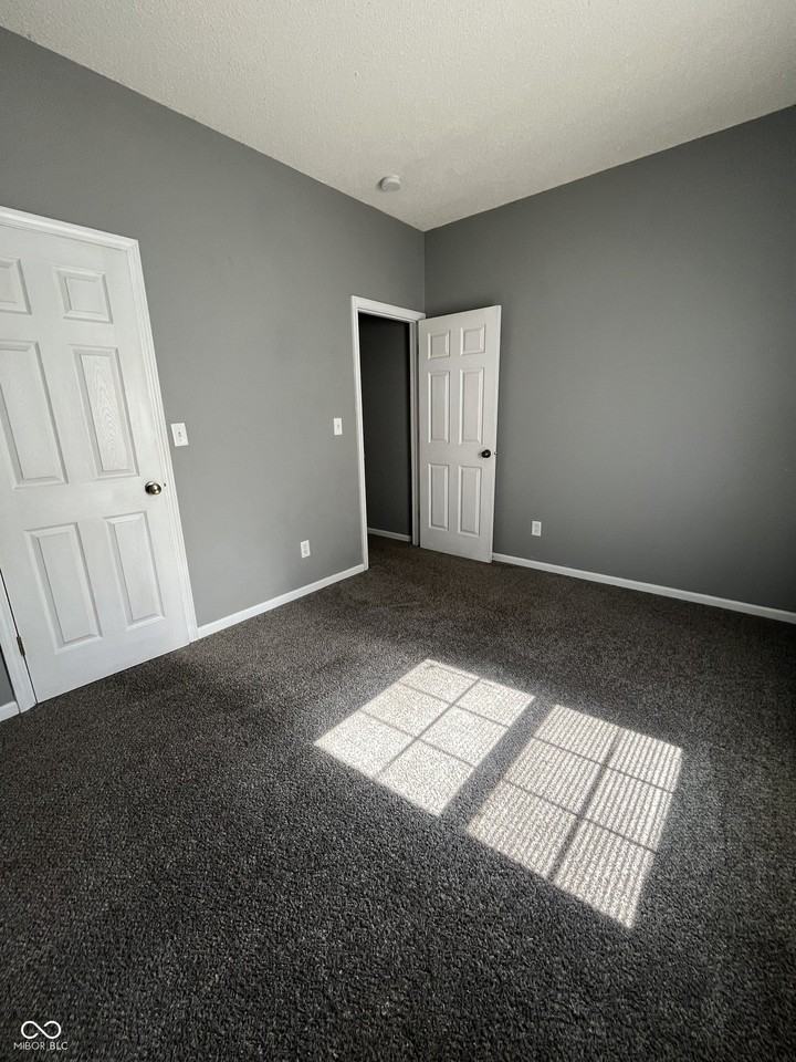 8351 Brambleberry Dr - Photo 4 of 16