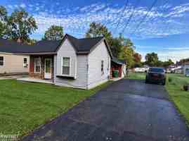 featured image of 921 E Mount Morris St
