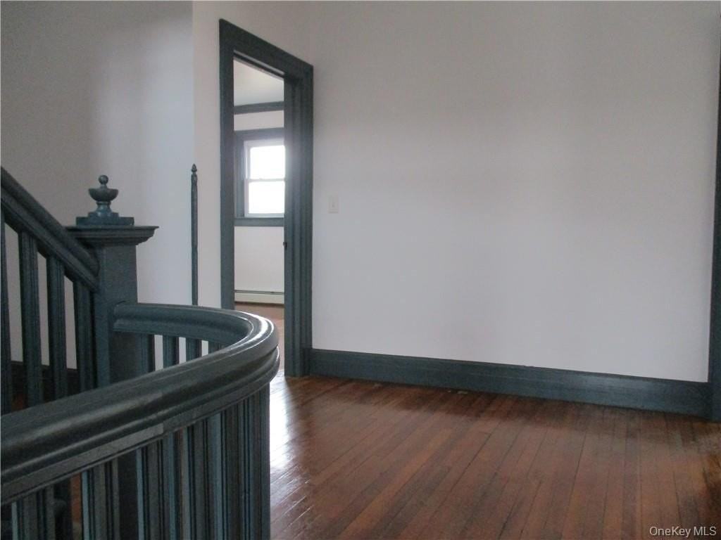 1003 Main St - Photo 4 of 16