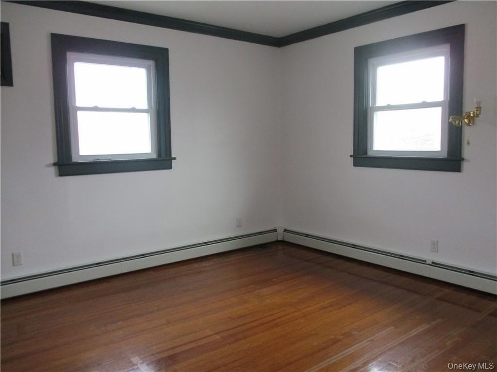 1003 Main St - Photo 5 of 16