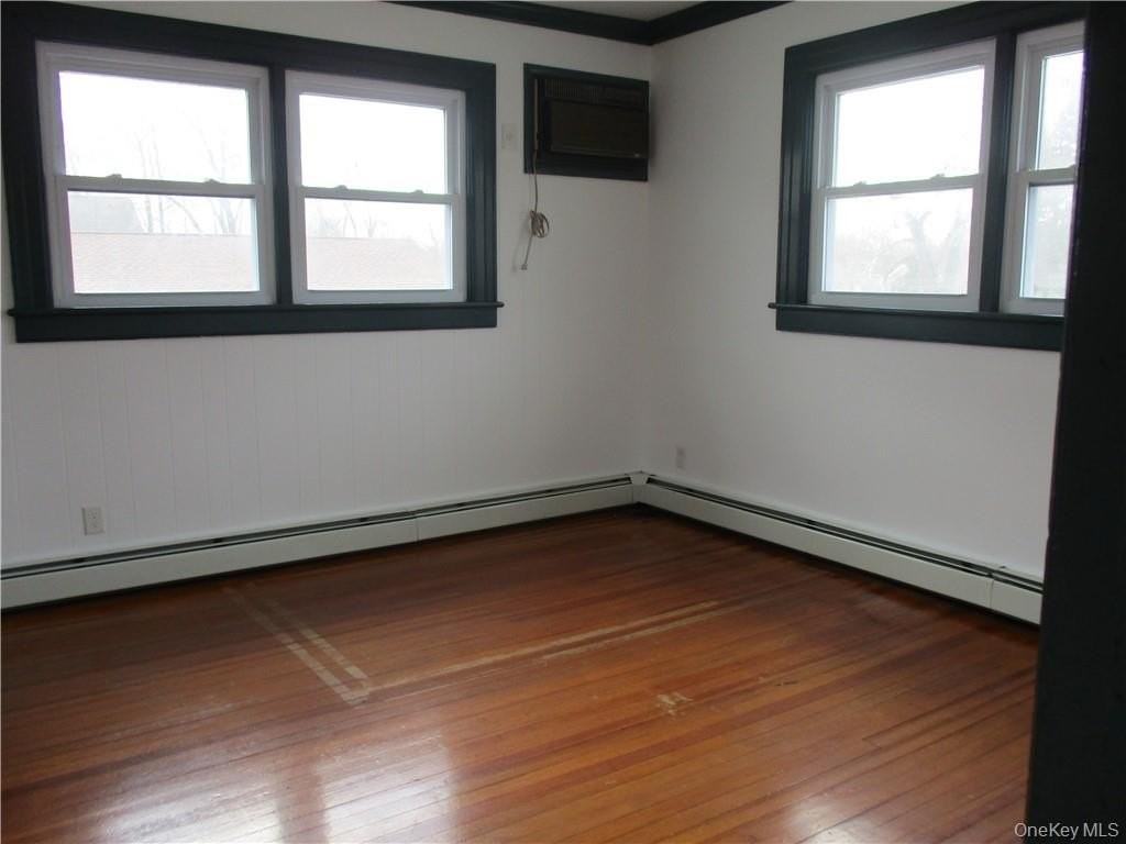 1003 Main St - Photo 7 of 16