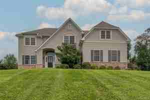 featured image of 86 Victoria Dr
