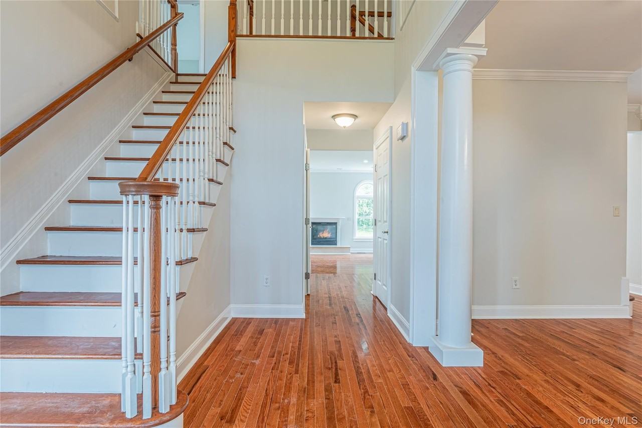 86 Victoria Dr - Photo 7 of 29