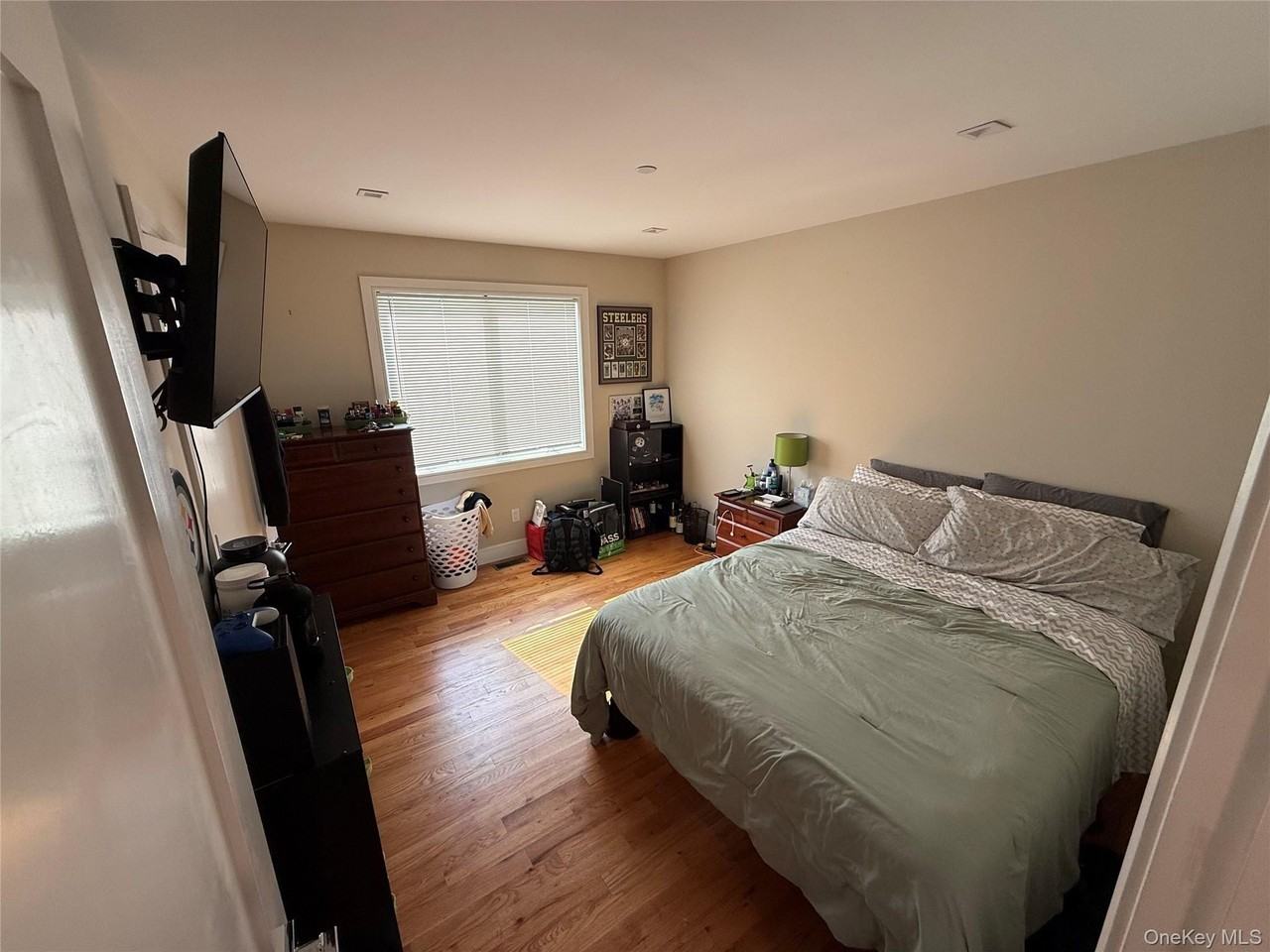 648 E Broadway - Photo 6 of 13