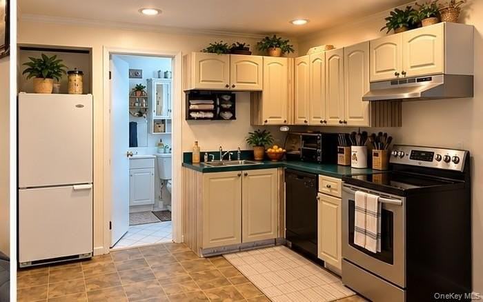 11 Malverne Rd - Photo 3 of 5