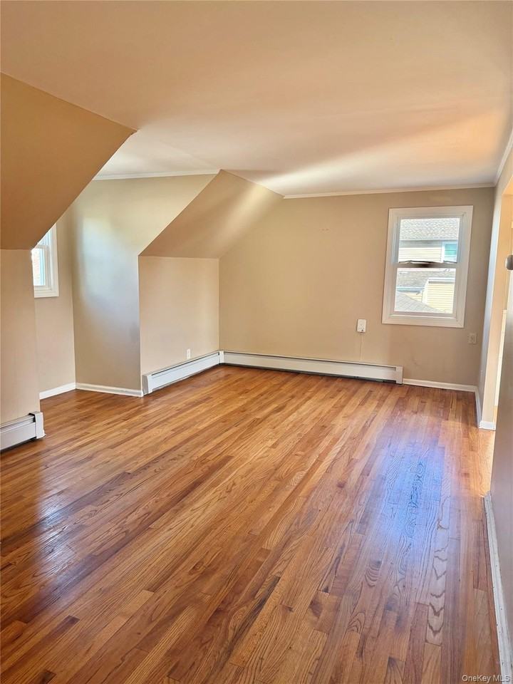 92 S Fulton St - Photo 4 of 12