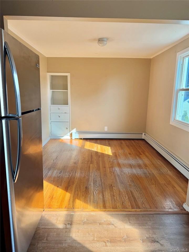 92 S Fulton St - Photo 6 of 12