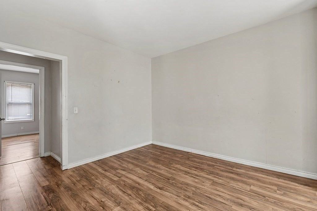344 Jencks St #3 - Photo 4 of 10