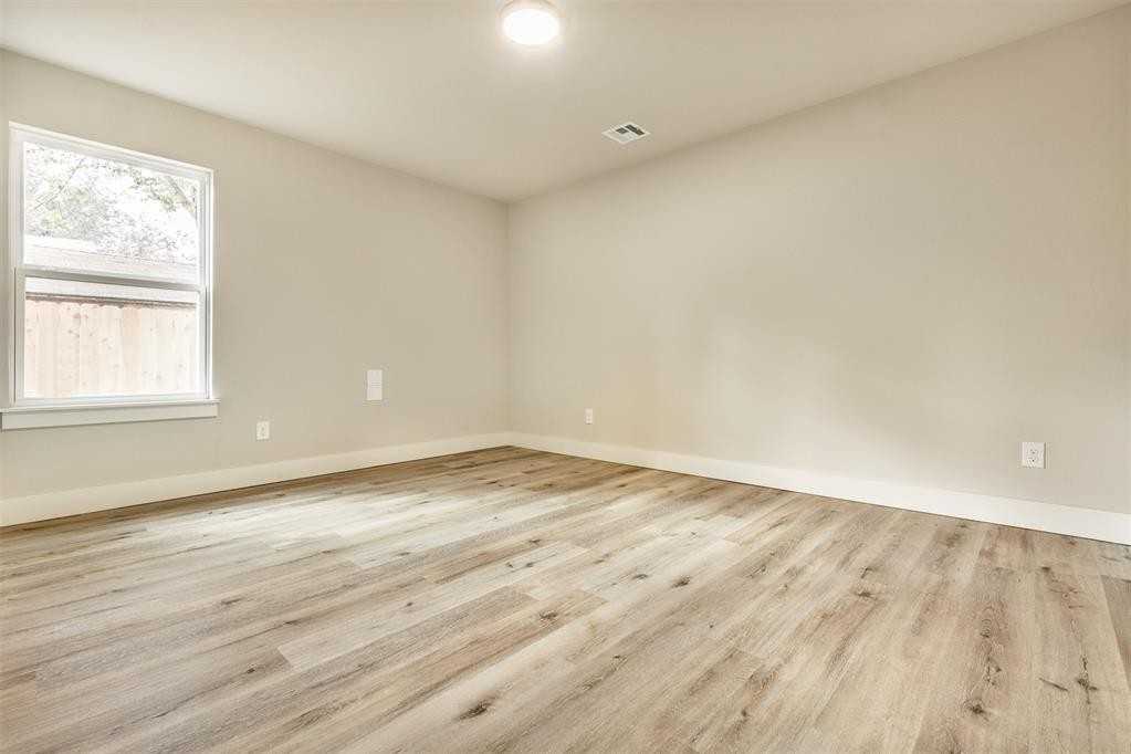 19 N Howard St #1 - Photo 7 of 15