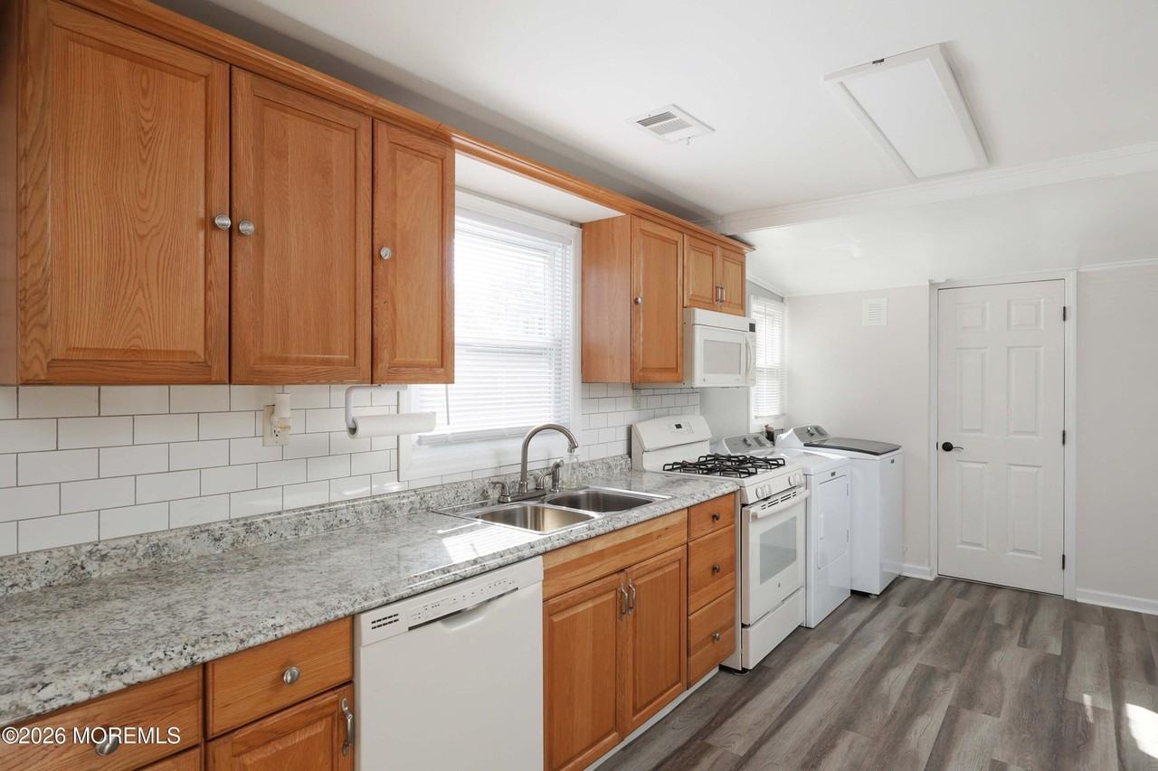 16 E Long Branch Ave - Photo 7 of 20