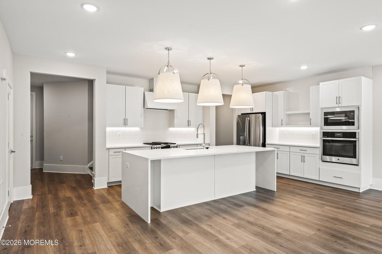 4059 Heron Dr - Photo 5 of 41