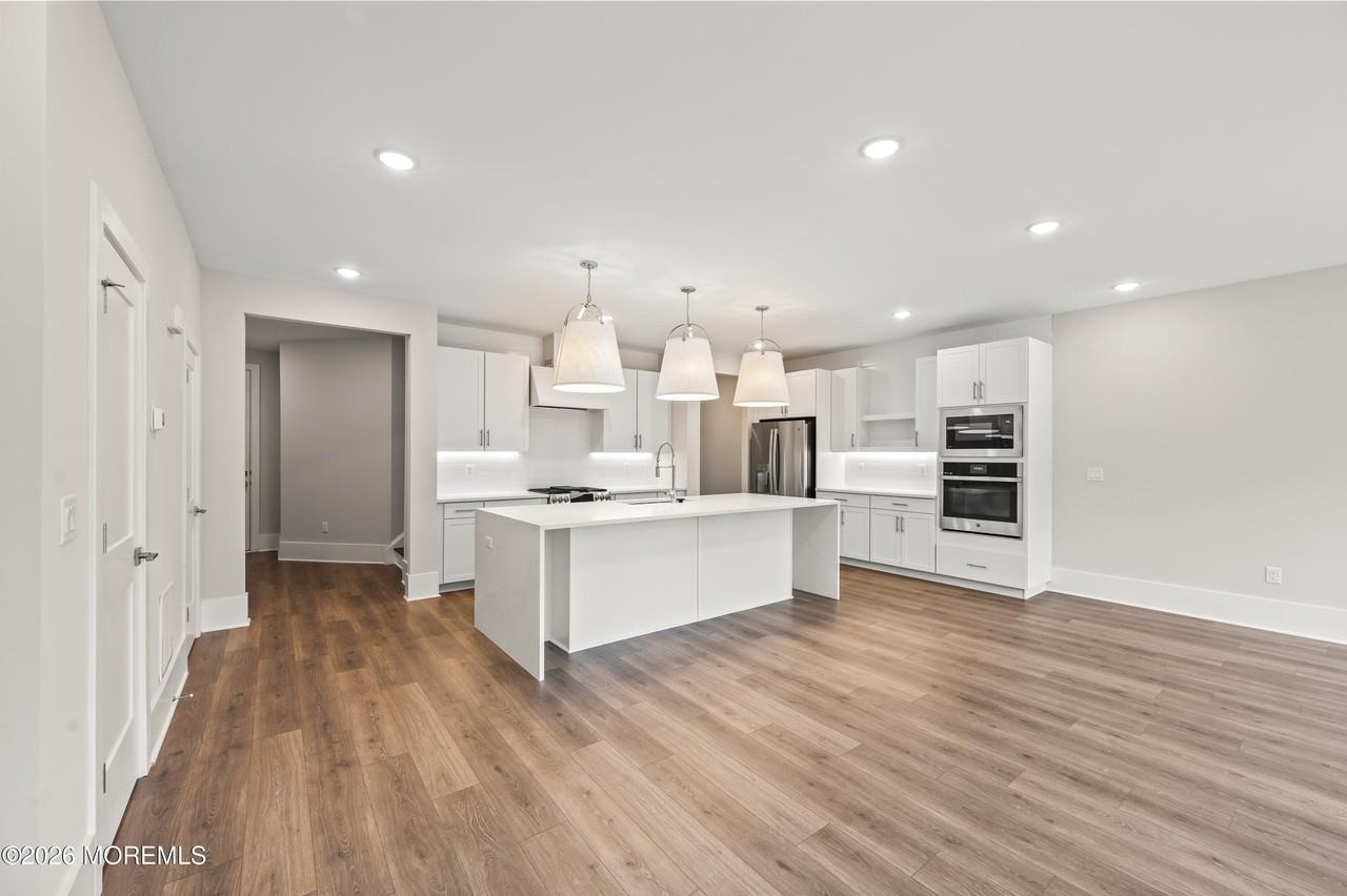 4059 Heron Dr - Photo 6 of 41