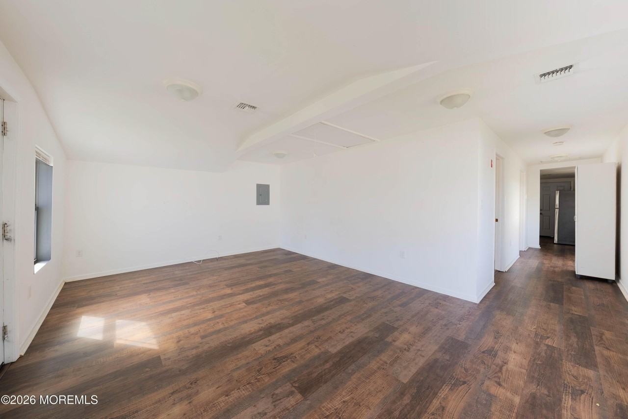 11 Bray Ave - Photo 3 of 11