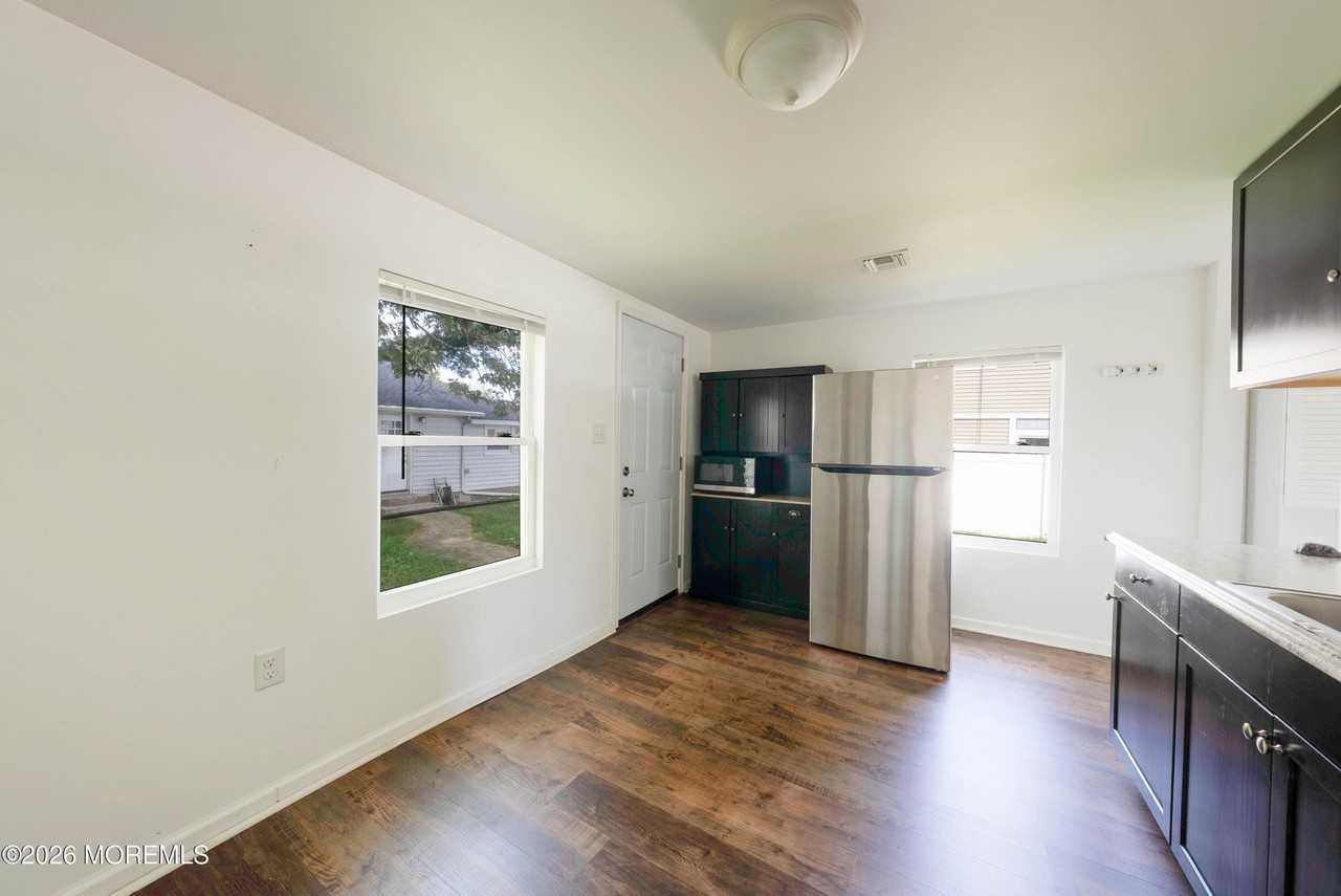 11 Bray Ave - Photo 4 of 11