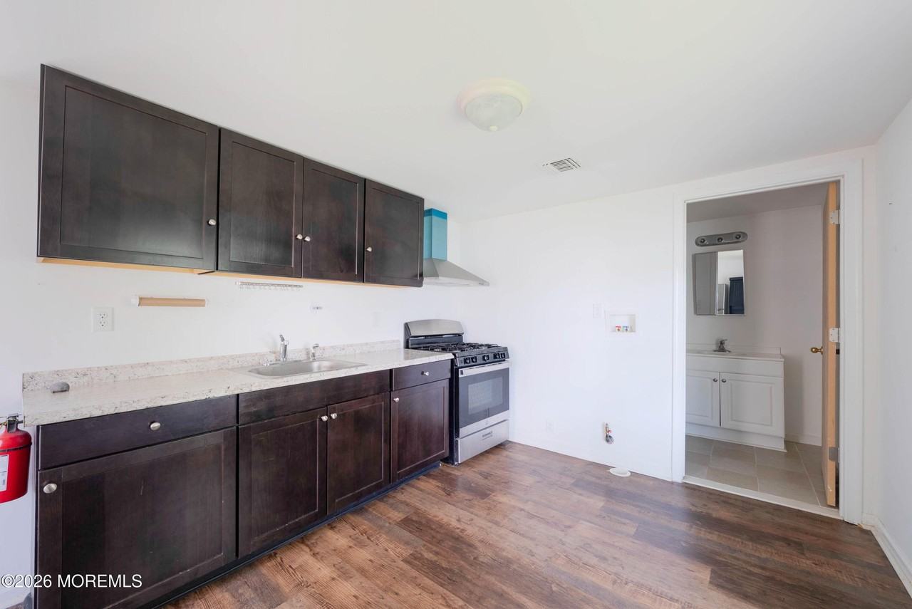 11 Bray Ave - Photo 6 of 11