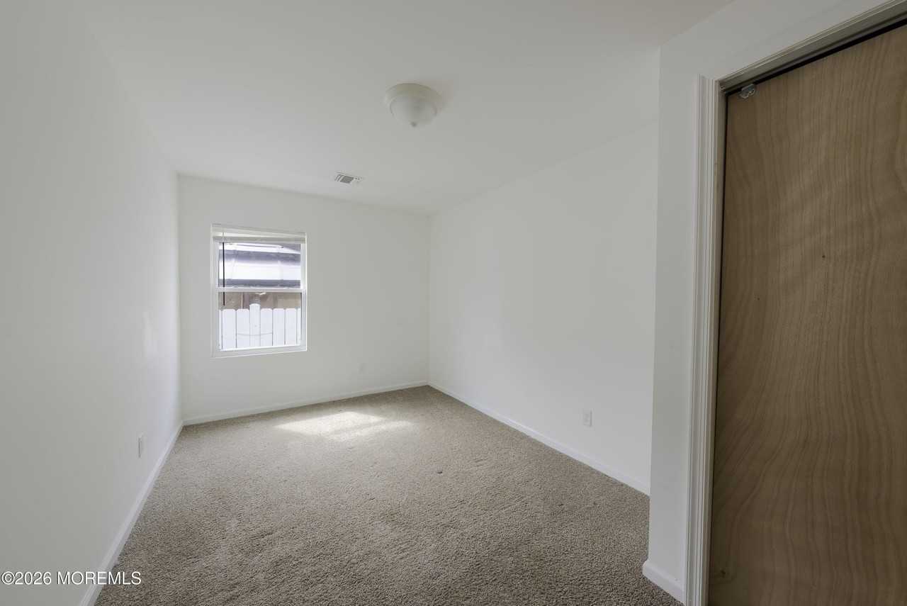 11 Bray Ave - Photo 7 of 11