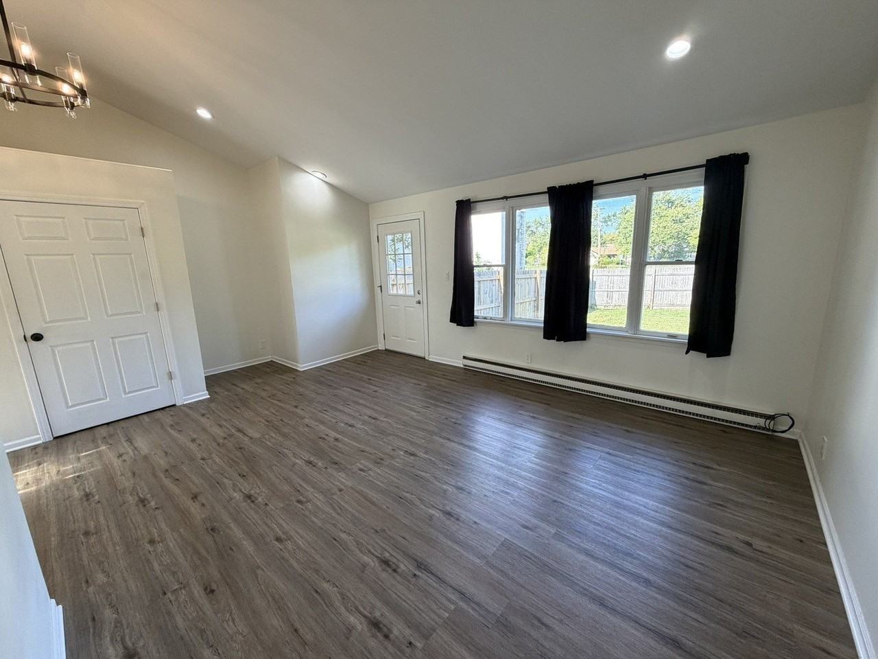 14545 Archer Ave - Photo 7 of 16
