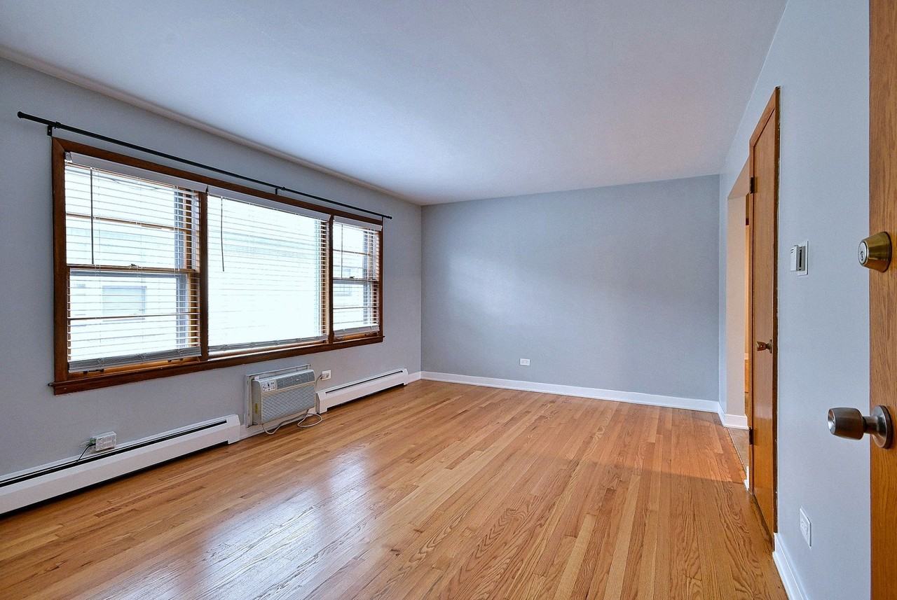 7610 W Belmont Ave #2N - Photo 4 of 23