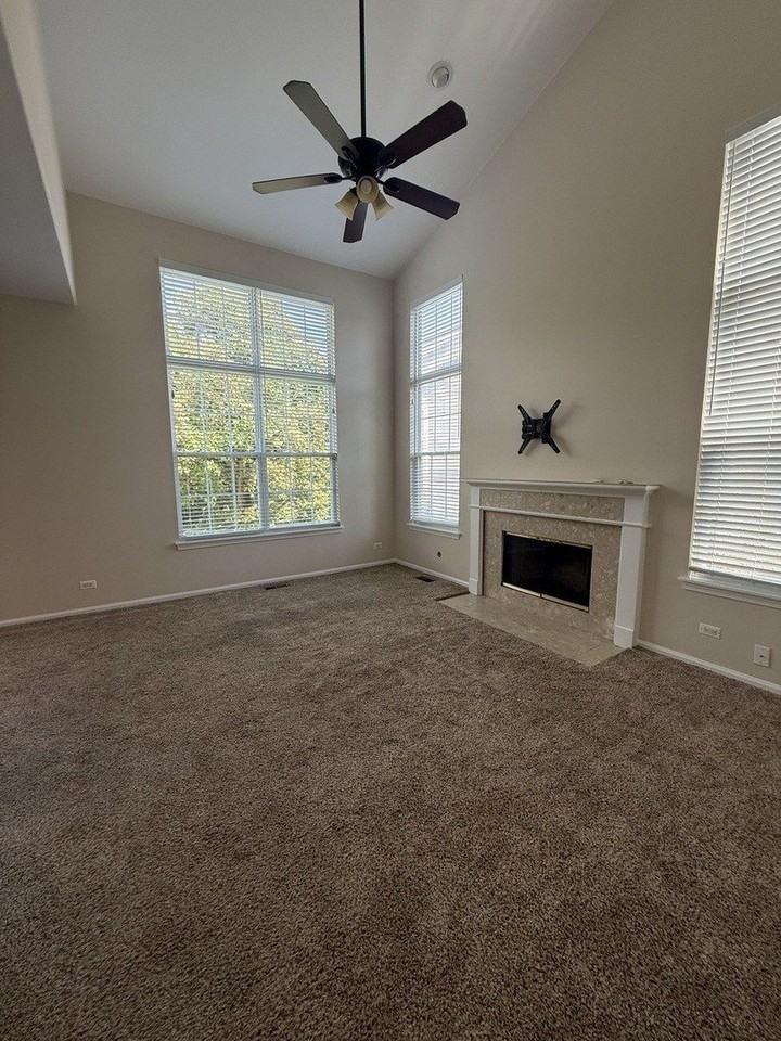 1410 Grandview Ct #1410 - Photo 4 of 42