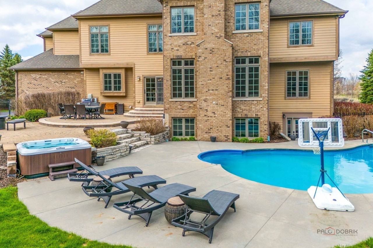 37W209 Deer Pond Ct - Photo 5 of 50
