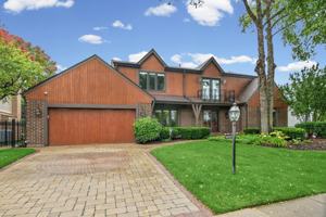 featured image of 4319 Phyllis Dr