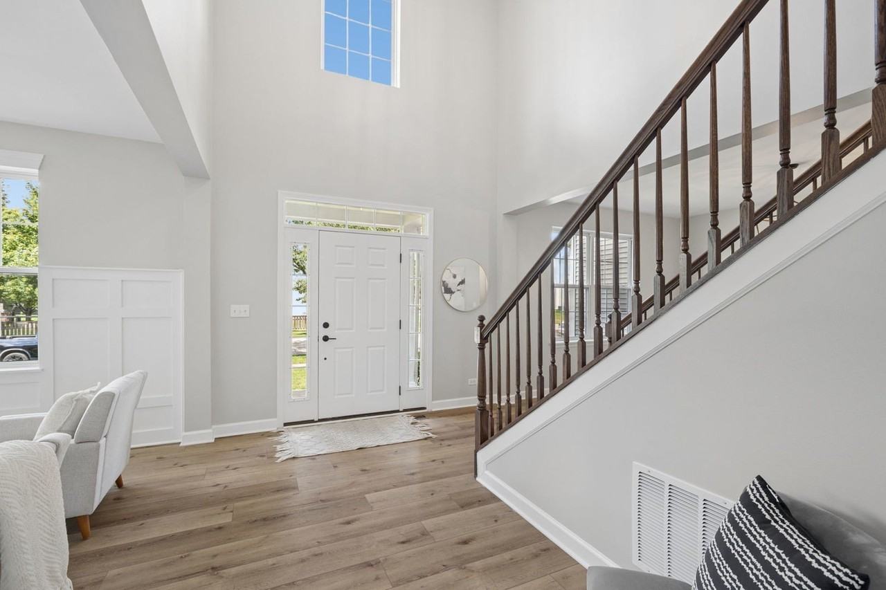 612 Belmont Ave - Photo 3 of 45