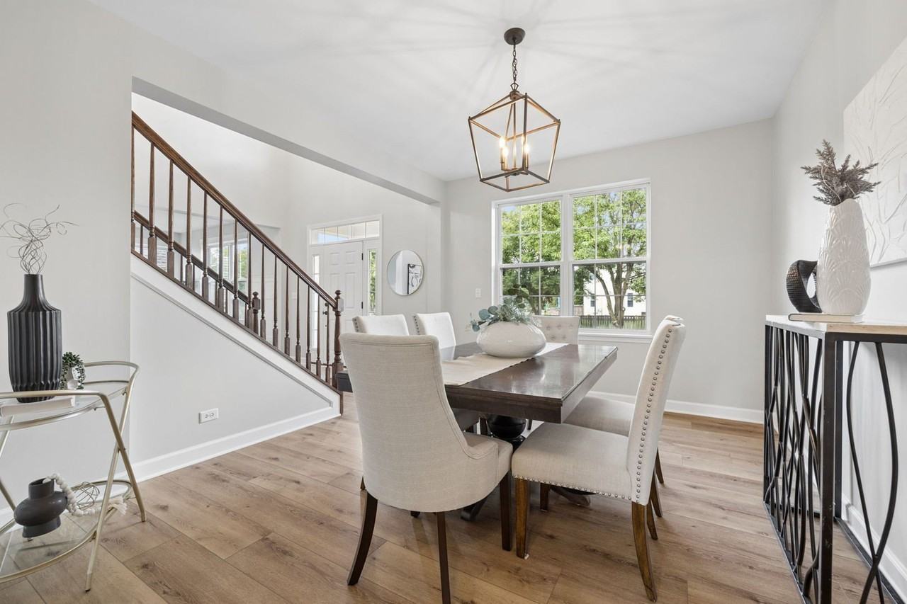 612 Belmont Ave - Photo 5 of 45