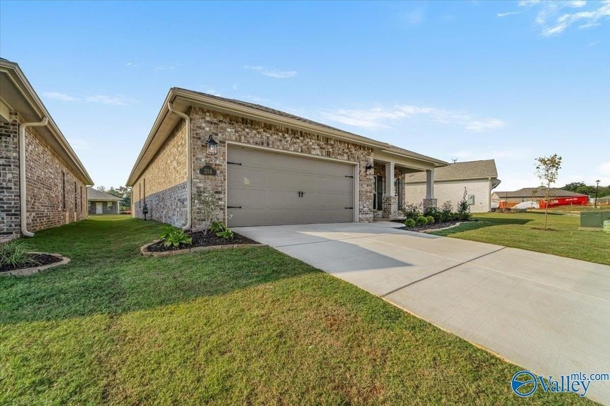 214 SW Esplanade Court - Photo 4 of 48