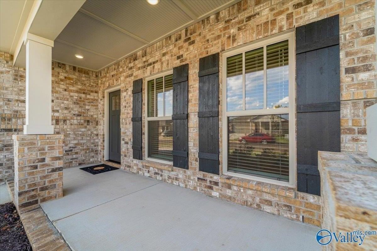 214 SW Esplanade Court - Photo 6 of 48
