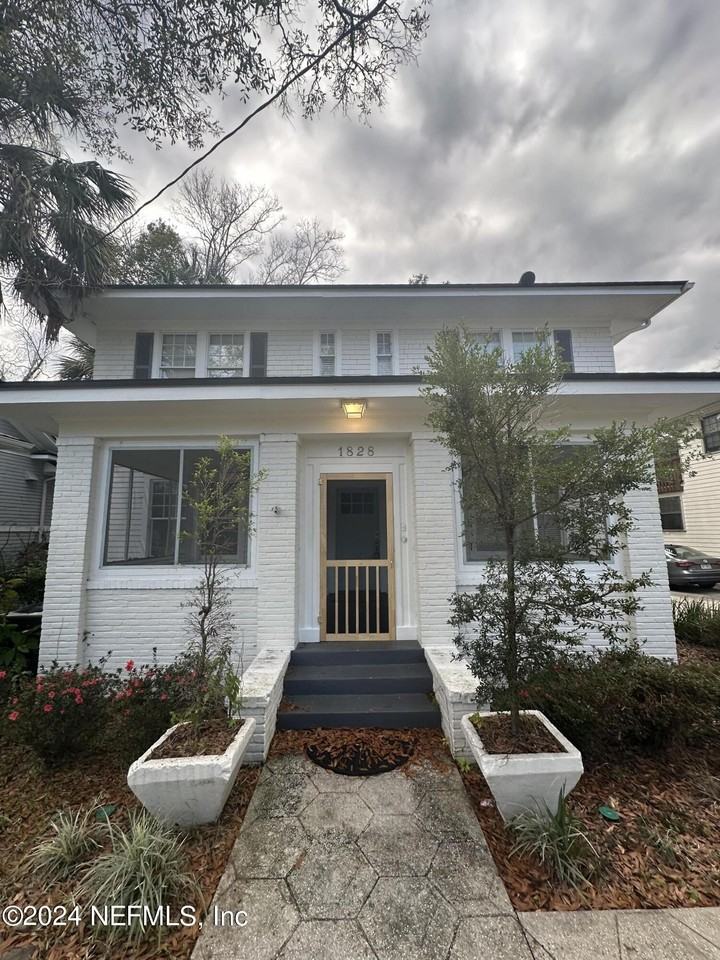 1828 Cherry St - Photo 2 of 22