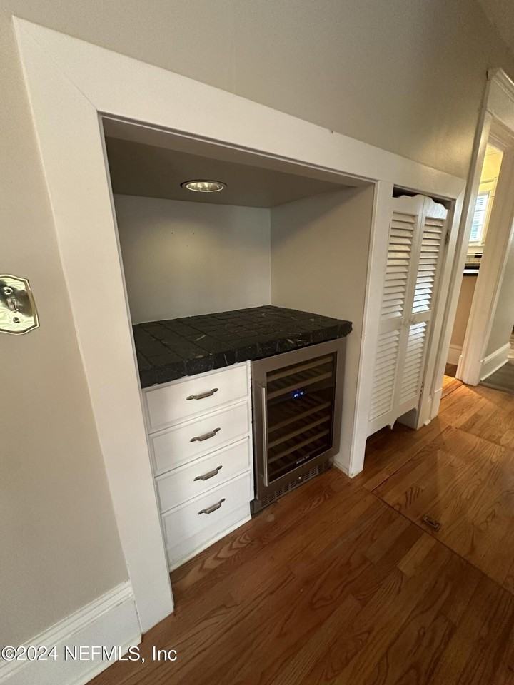 1828 Cherry St - Photo 7 of 22