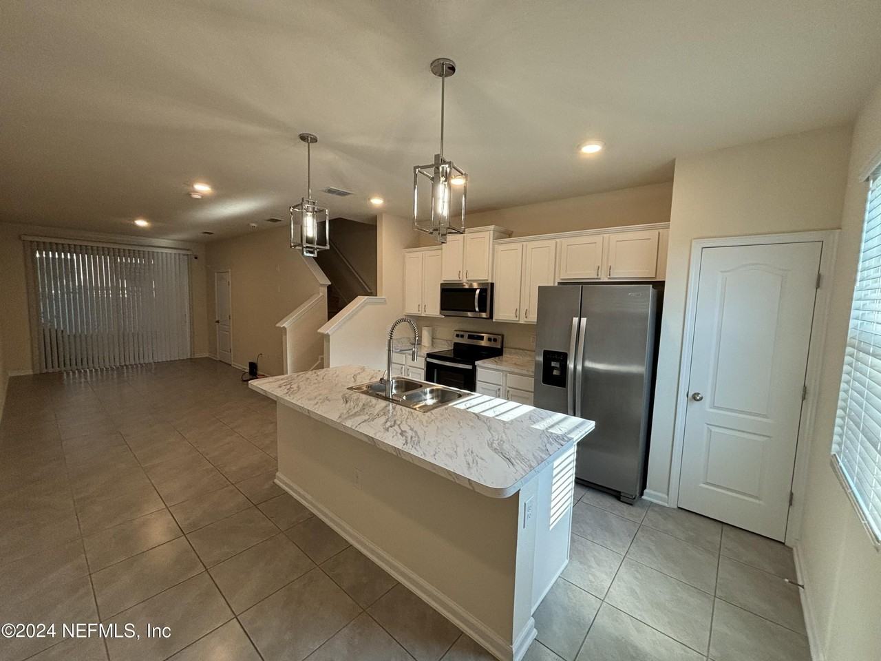 492 Running Woods St - Photo 4 of 17