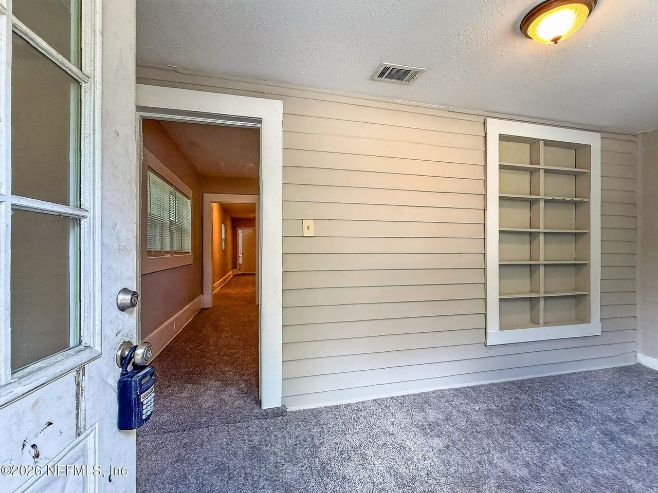 1524 Pasco St - Photo 6 of 24