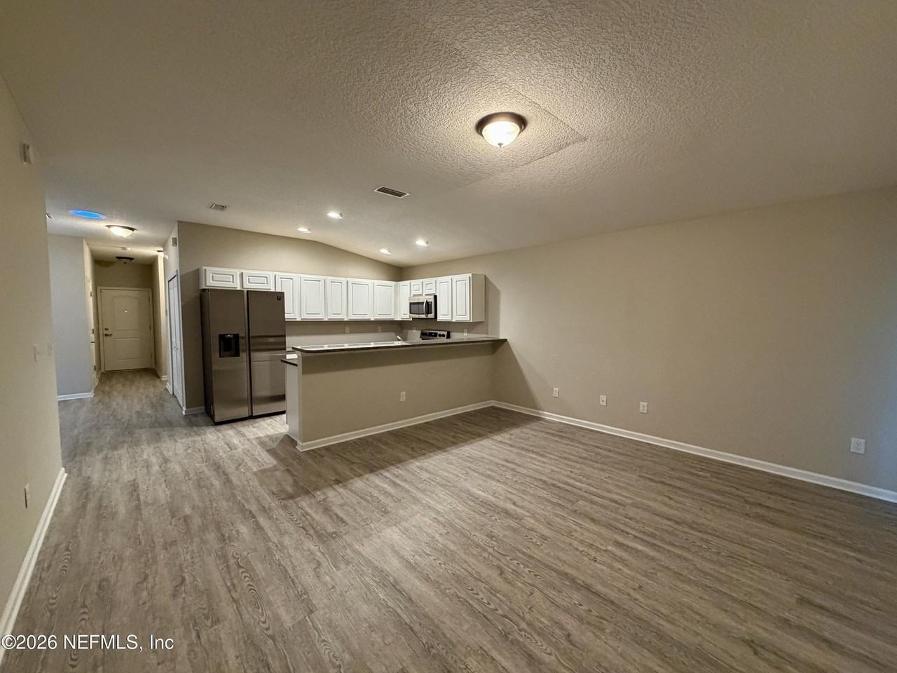 450 Clinton Dr - Photo 7 of 25