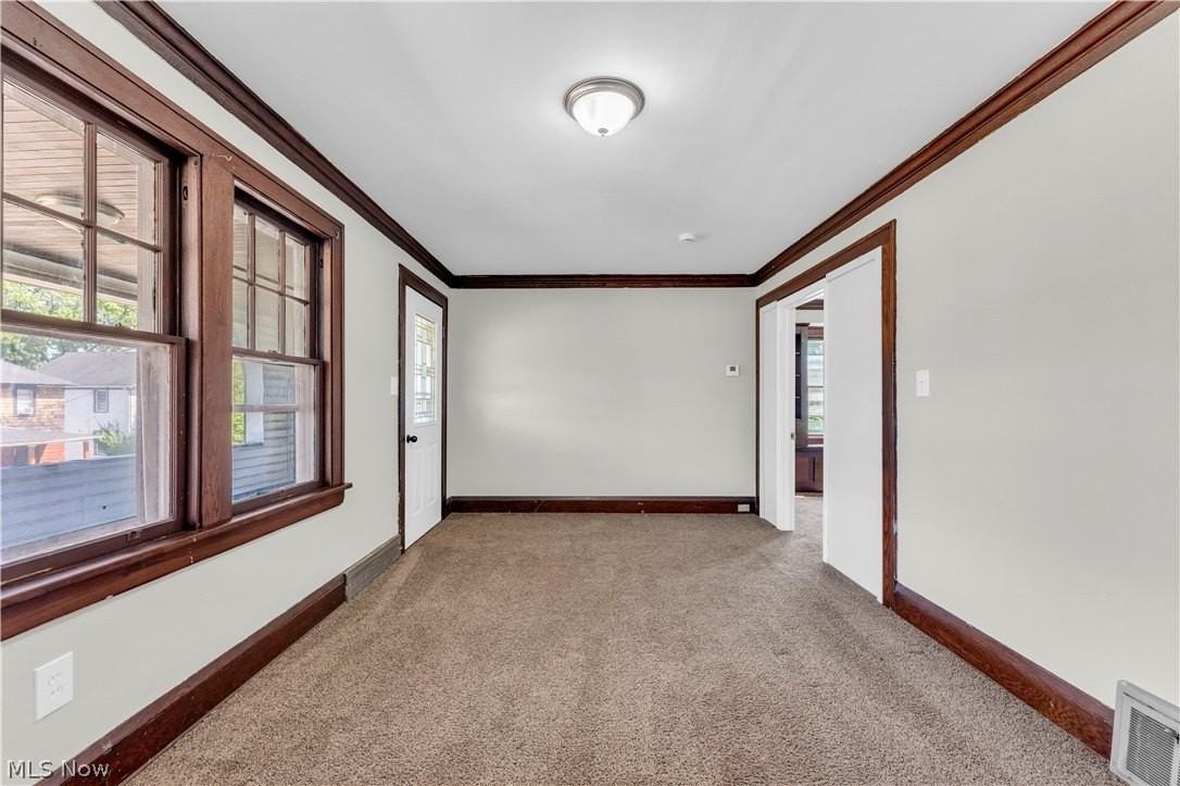 3554 E 113th St #2UP - Photo 4 of 20